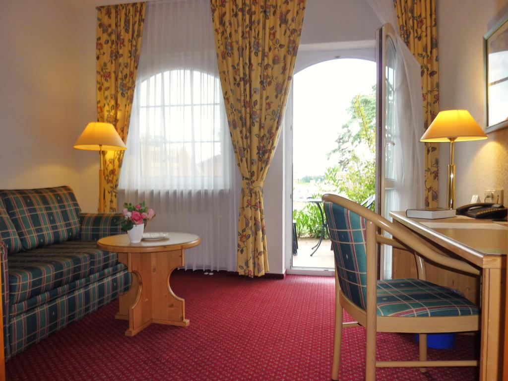 Landhaus Mueritzgarten Hotel Garni Robel Room photo